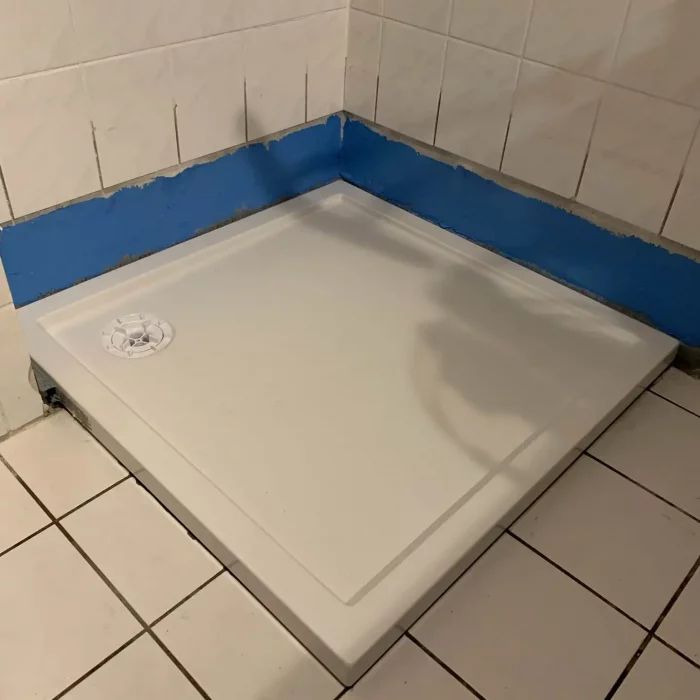 Umbau Duschbecken auf Fußbodenniveau - Max Grundmann